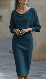 Womens Solid-Color Body-Con Plus-Size Dress With A Sophisticated Look