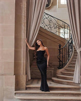 Elegant Black Strapless Formal Gown-8