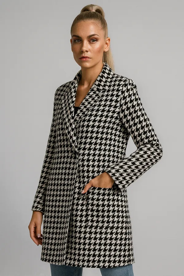 Women's houndstooth trench coat in black and white with tailored fit